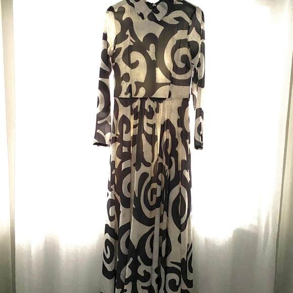 Dress - Picture 2 of 4